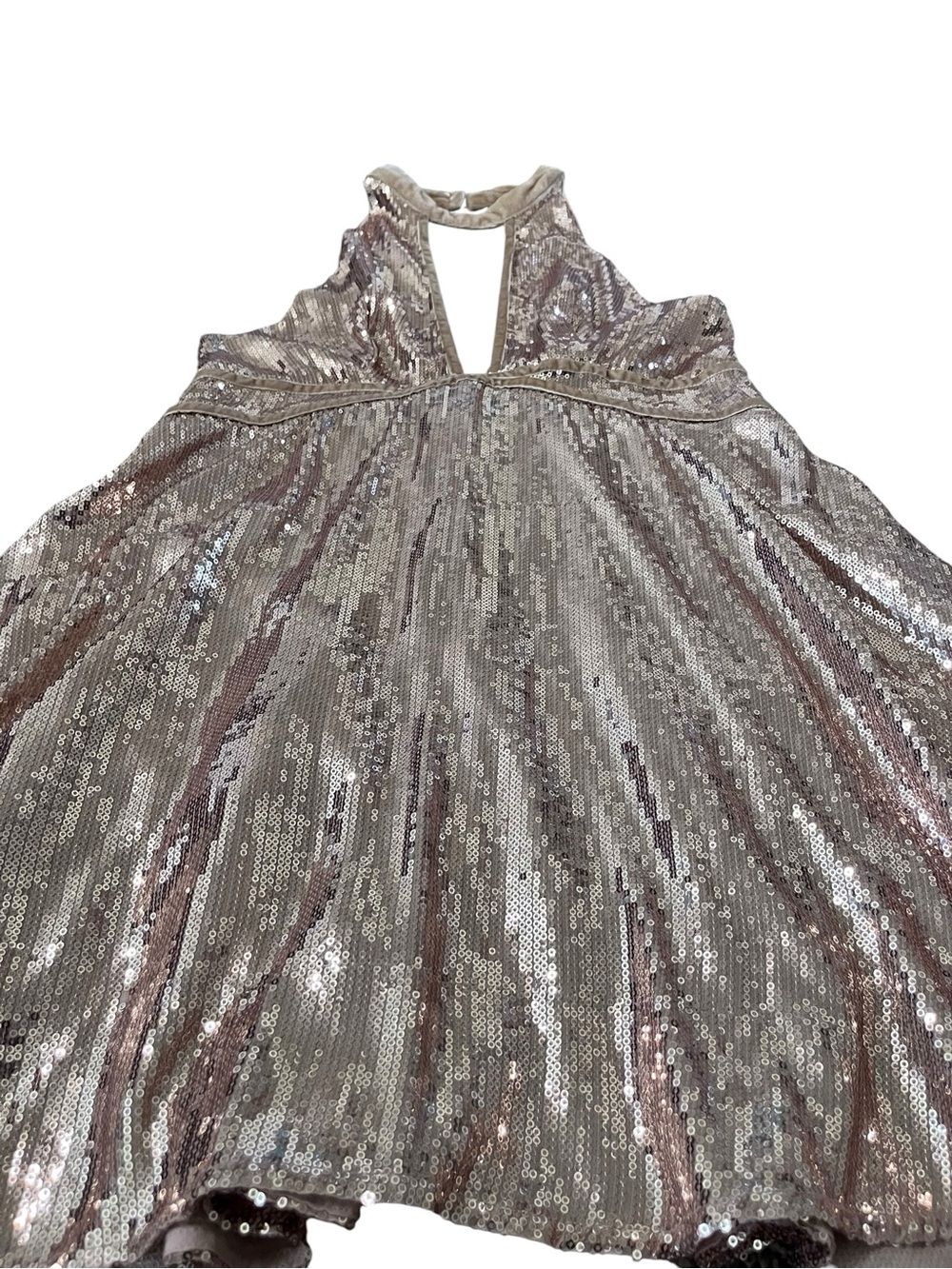 😎 Free People Film Noir Rose Gold Sequin Velvet Trim Halter Mini Dress - Size 8 - Picture 10 of 16